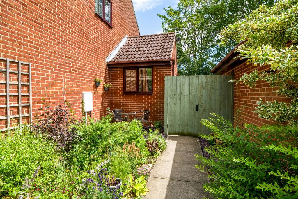 Property photo 3 of 24