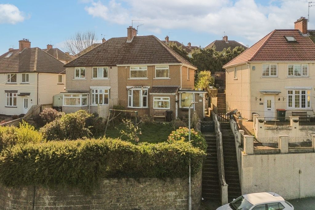 Property photo 1 of 19