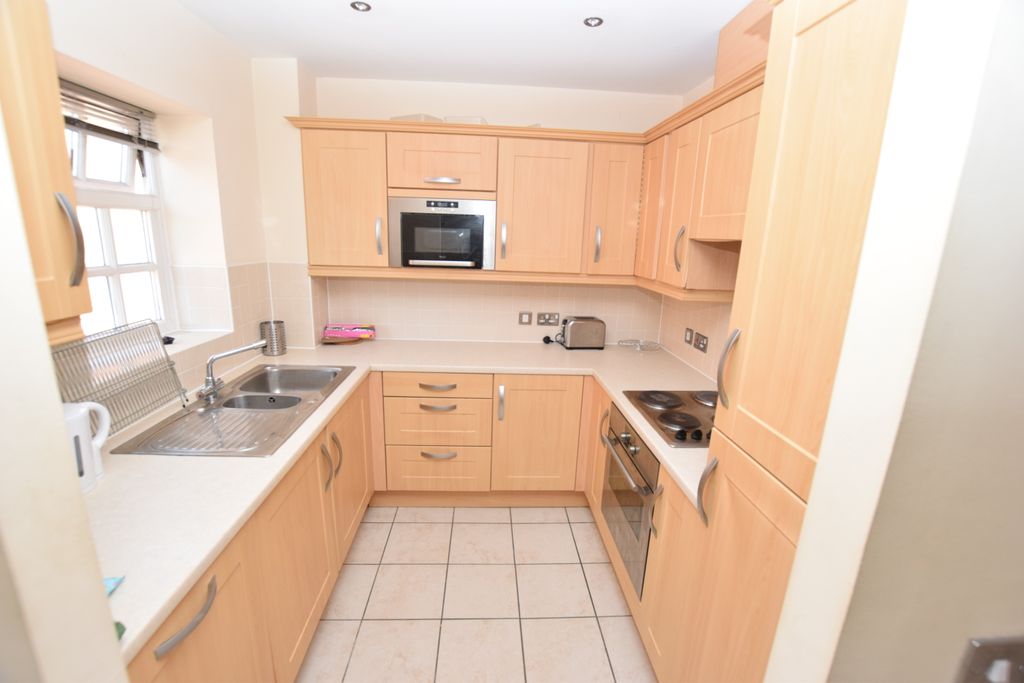 Property photo 2 of 9