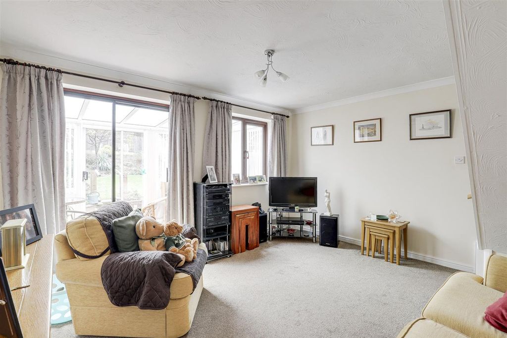 Property photo 3 of 15