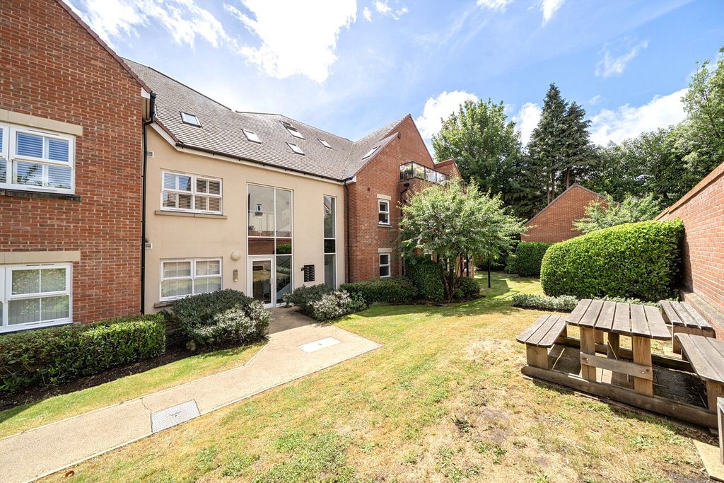 Property photo 1 of 11 1472324-6-6A21725...