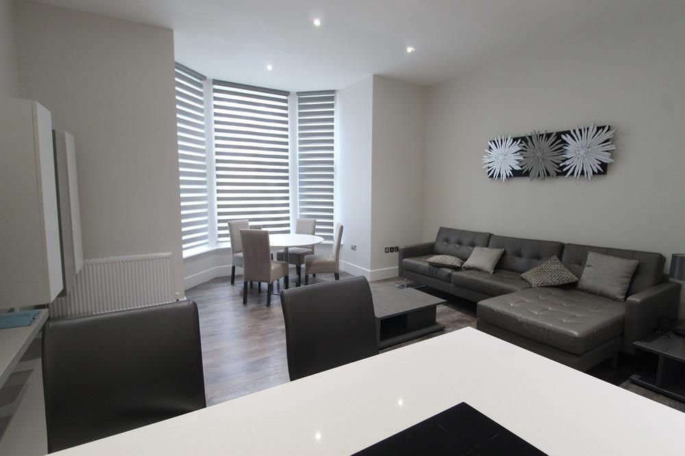 Property photo 2 of 16 Lounge−Dining