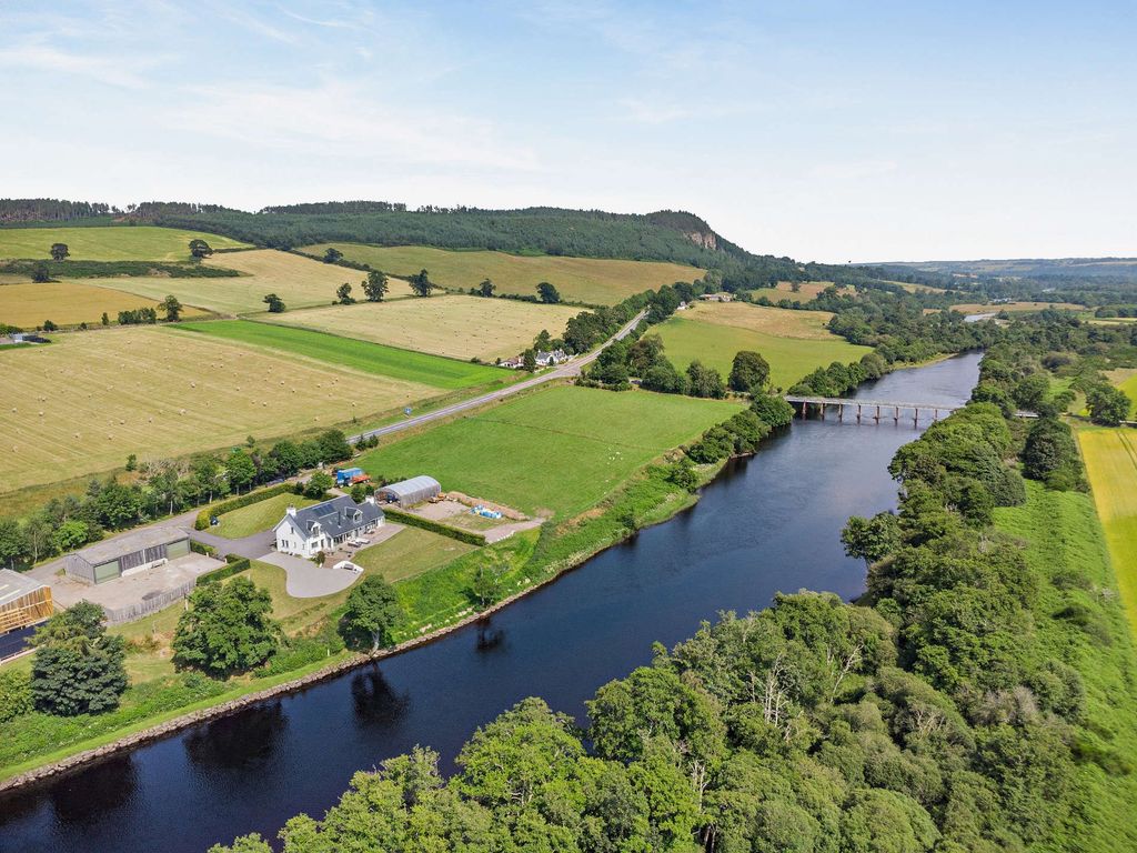 Property photo 1 of 16 Moy Bridge Croft