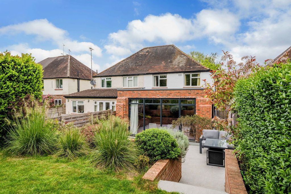Property photo 1 of 16