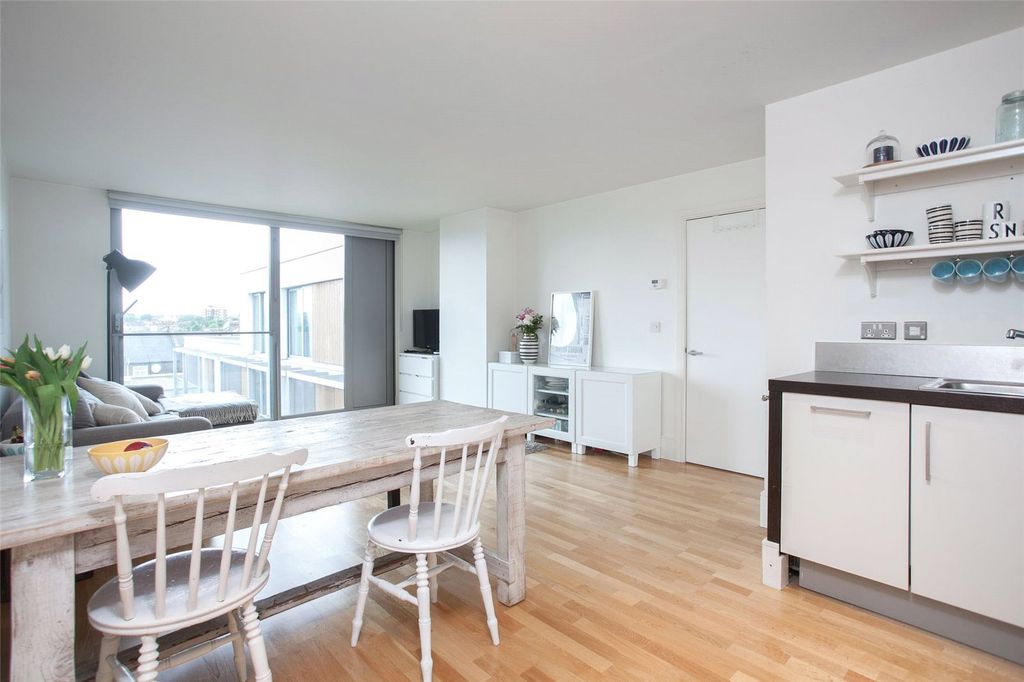 Property photo 3 of 7 Picture No. 07