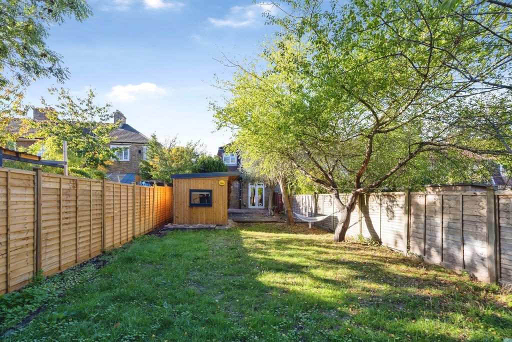 Property photo 3 of 8 Pbox-Img.Jpg