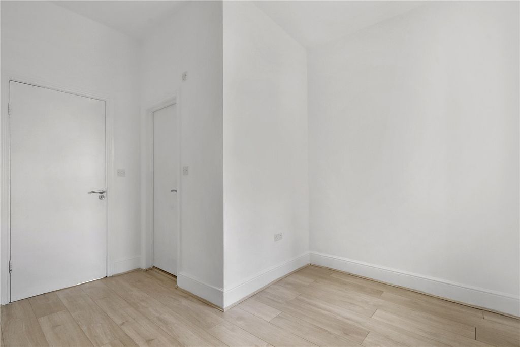 Property photo 3 of 16 Picture No. 03