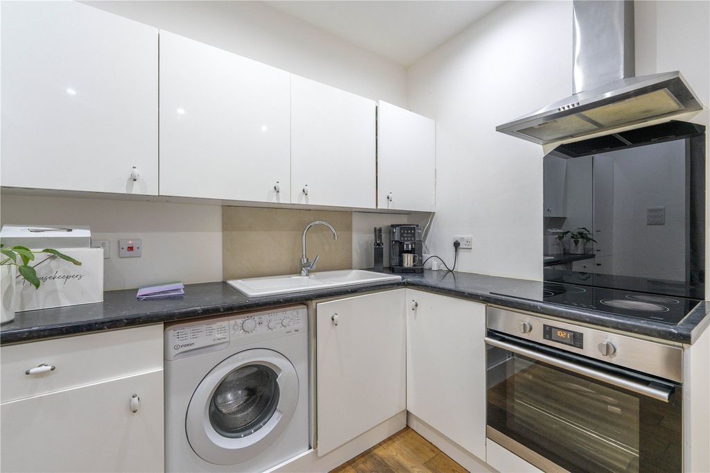 Property photo 3 of 10 Picture No. 10