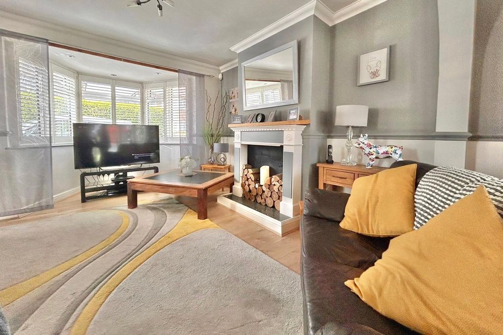 Property photo 3 of 19 Picture No. 21