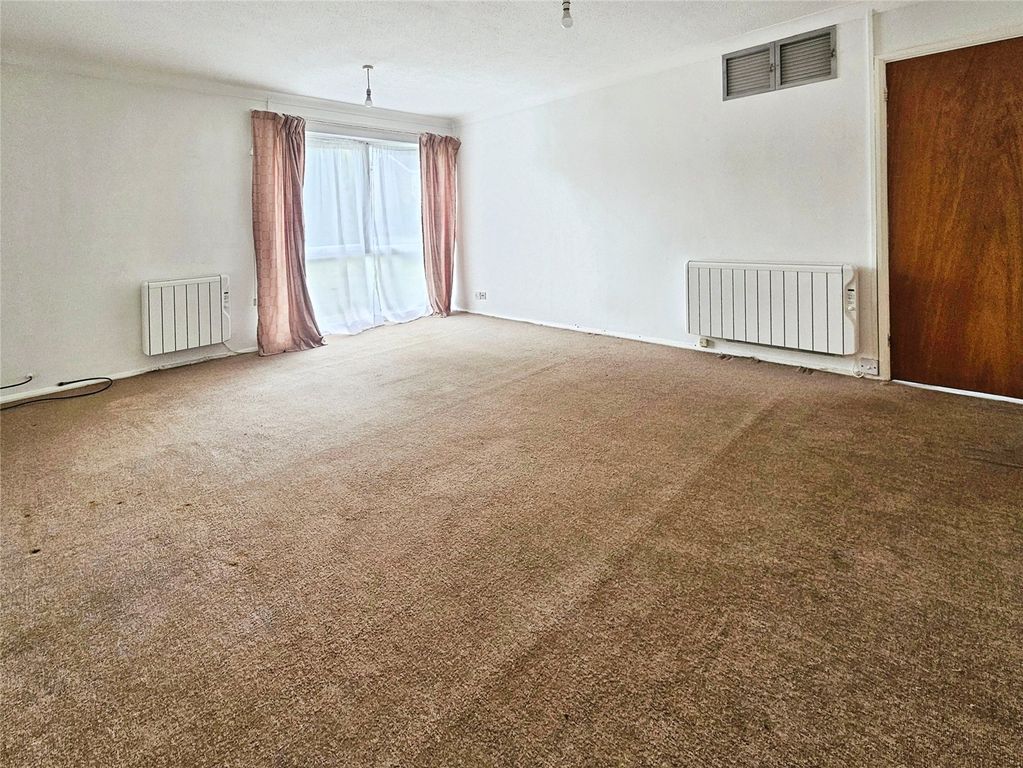 Property photo 3 of 14 Picture No. 33