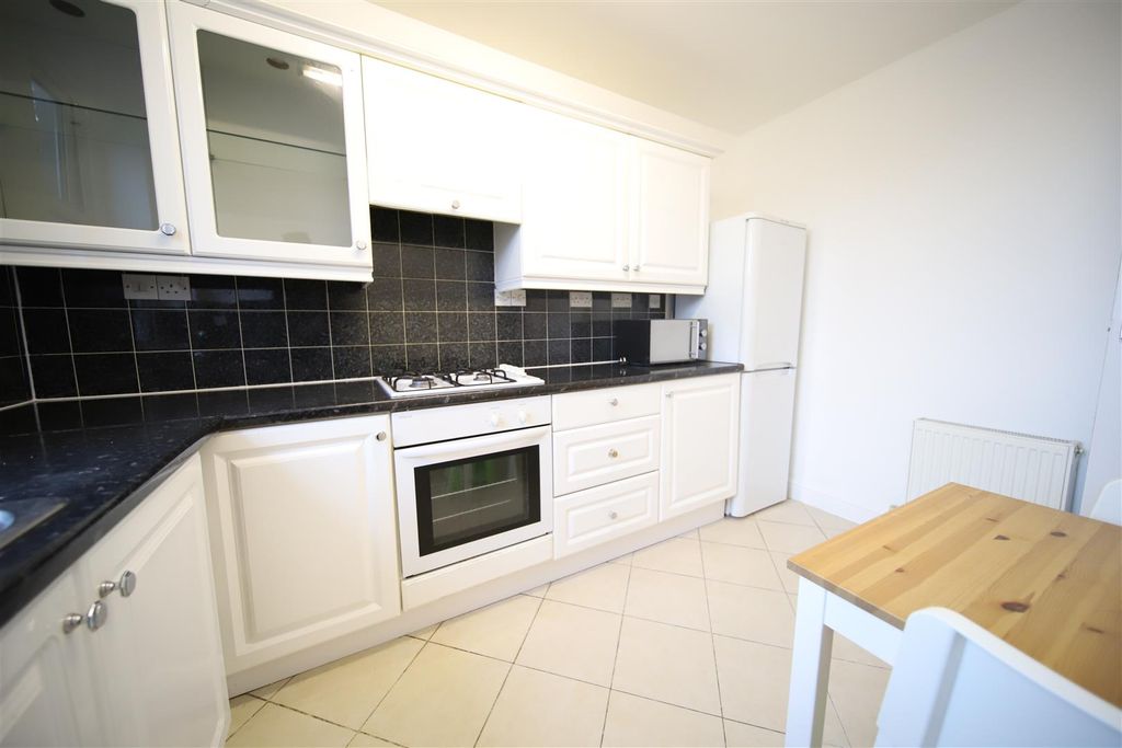 Property photo 3 of 3 Kitchen Photo 2.Jpg