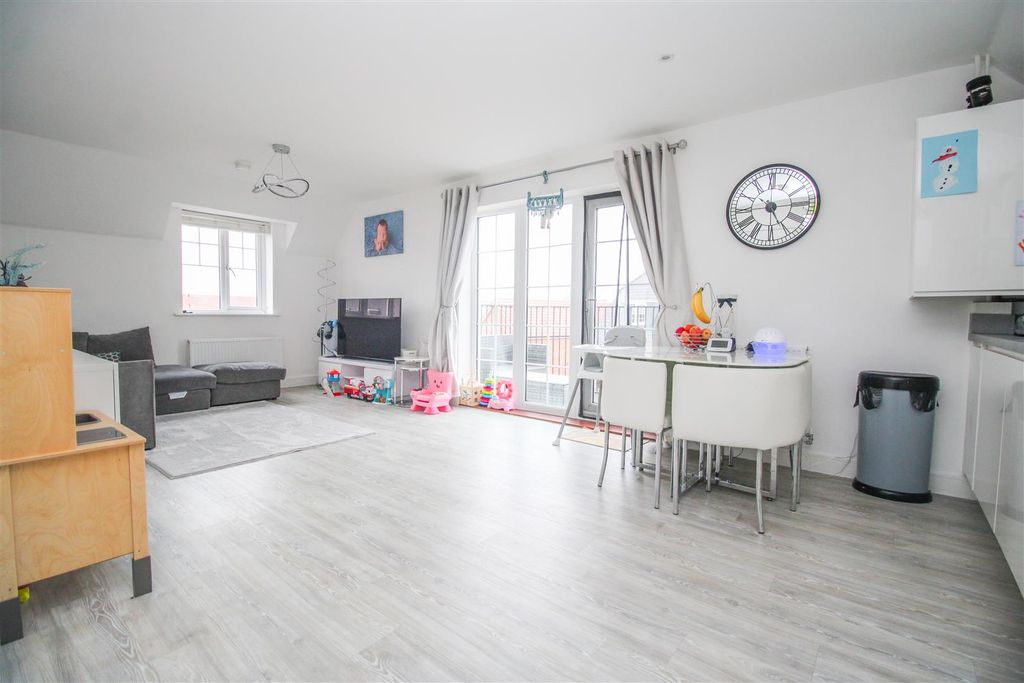 Property photo 2 of 14 Img_0172.Jpg