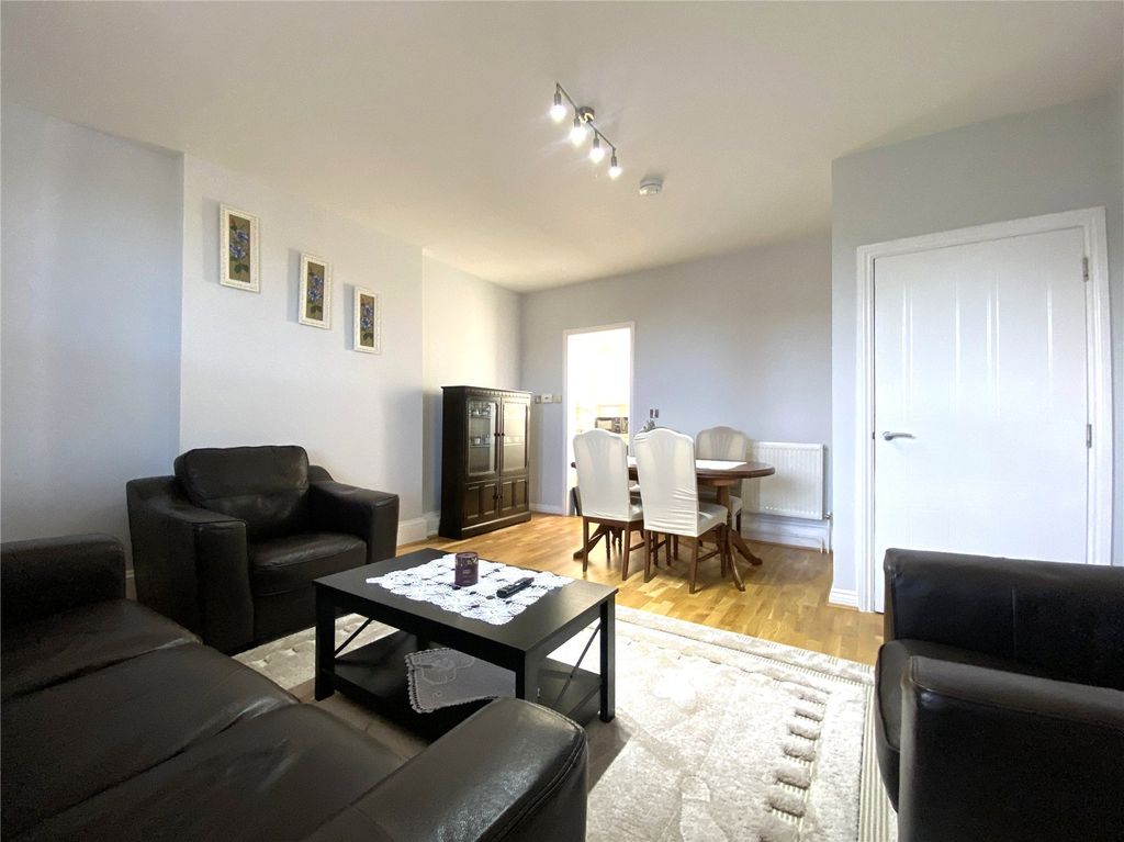 Property photo 2 of 9 Picture No. 07