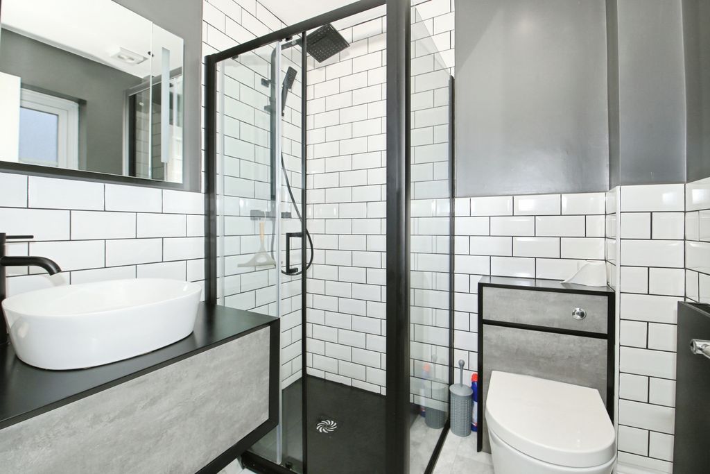 Property photo 3 of 18 Img_0941