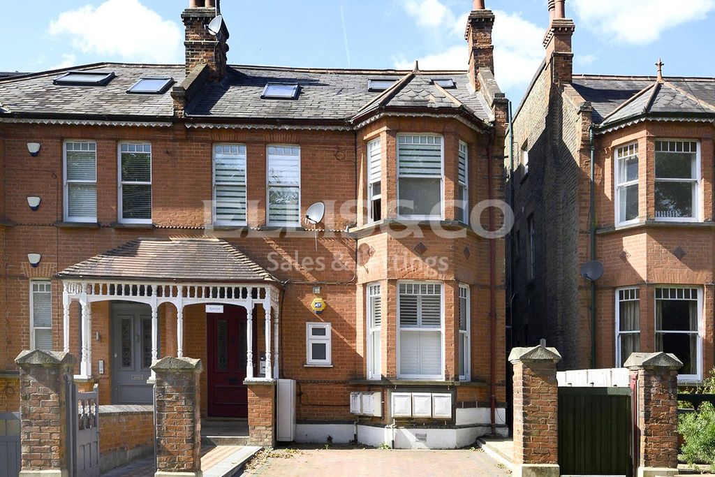 Property photo 2 of 20 Picture No. 03
