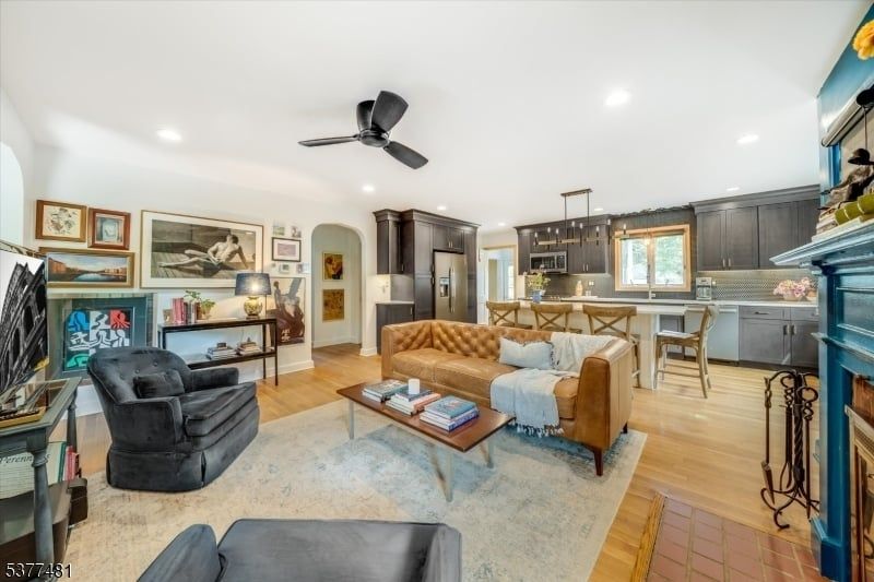Property photo 3 of 8 <Alttext/>