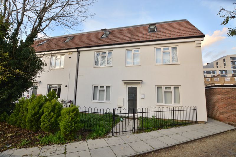 Property photo 1 of 16 Front