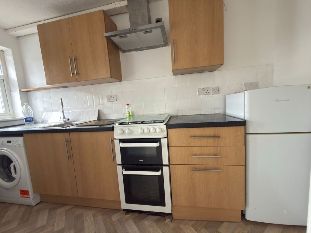 Property photo 3 of 6 Whatsapp Image 2026-08-27 At 16.56.31 (1)