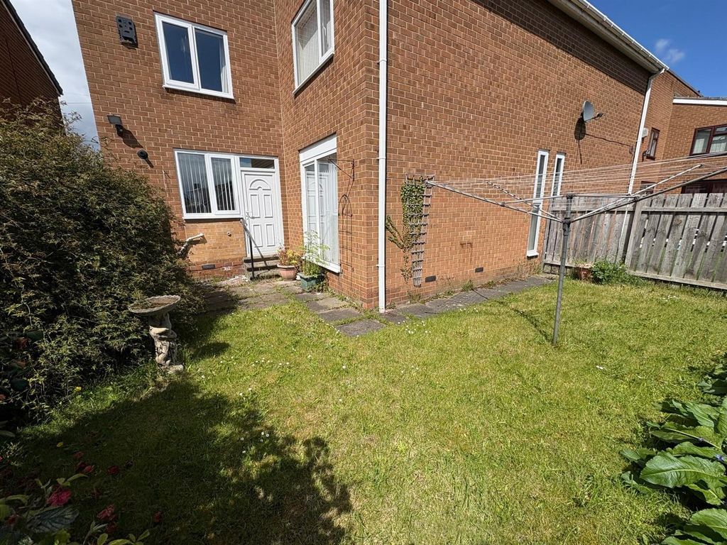 Property photo 2 of 17 Rear Garden