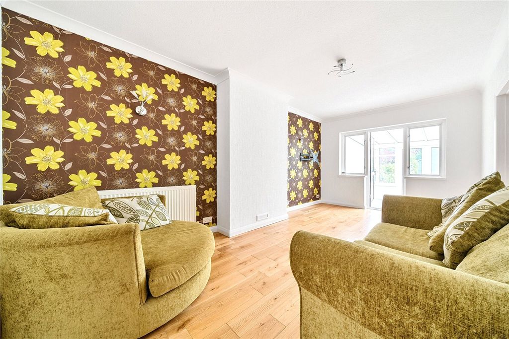 Property photo 2 of 16 Picture No. 01