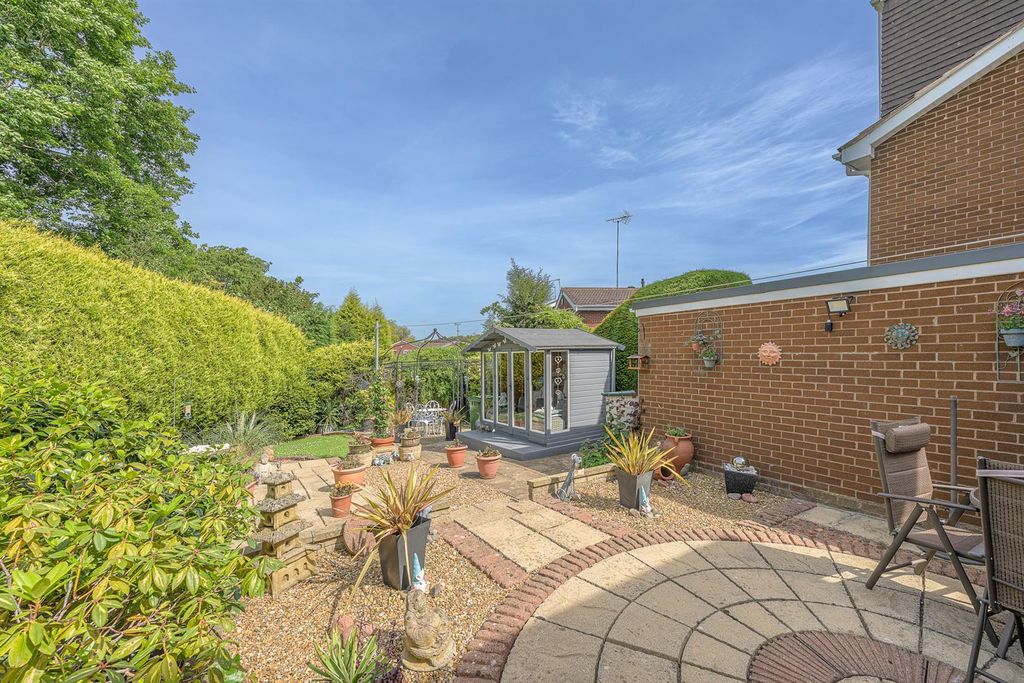 Property photo 2 of 29