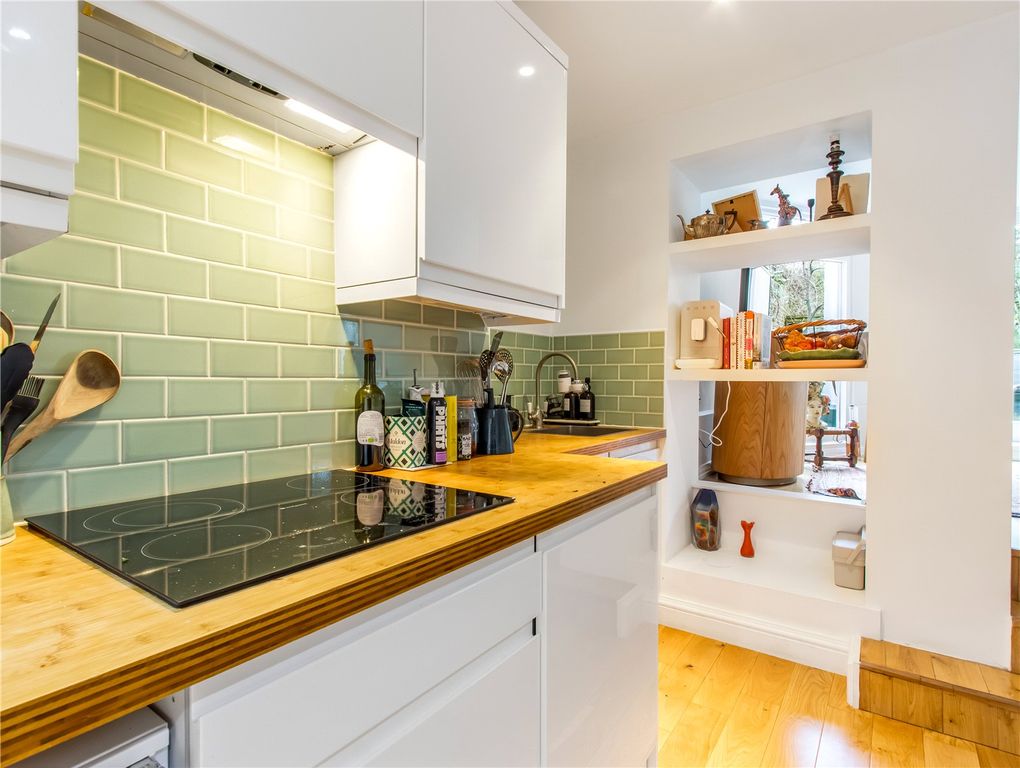 Property photo 3 of 21 Picture No. 04