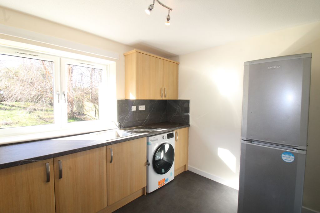 Additional image 6 of 2 bed flat to rentMoorfoot Avenue, Paisley PA2