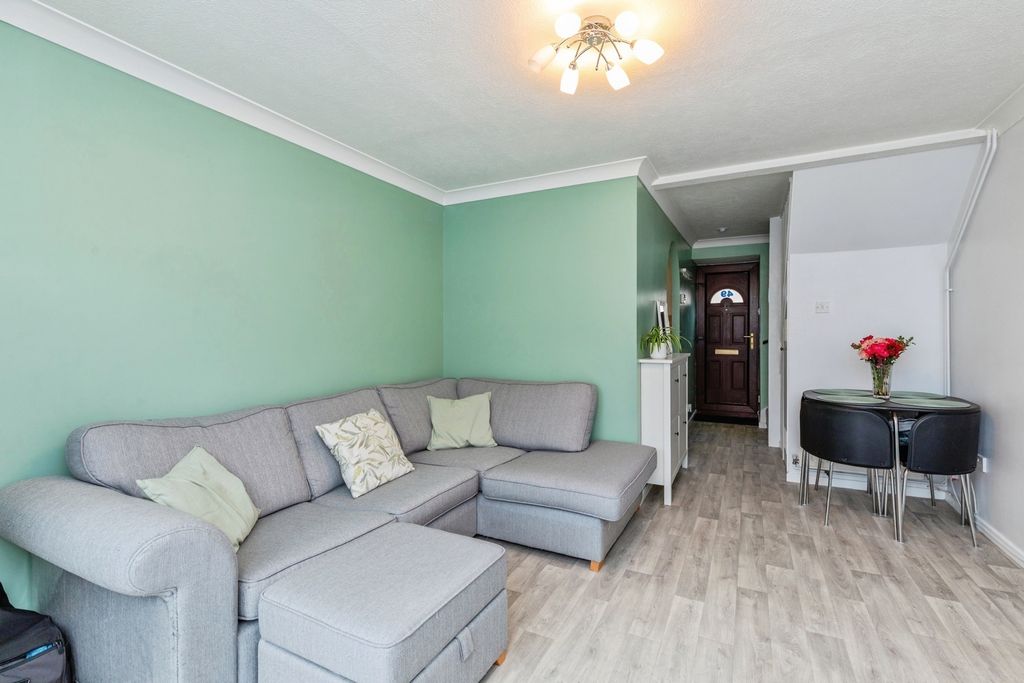 Property photo 2 of 16 Pbox-Img.Jpg