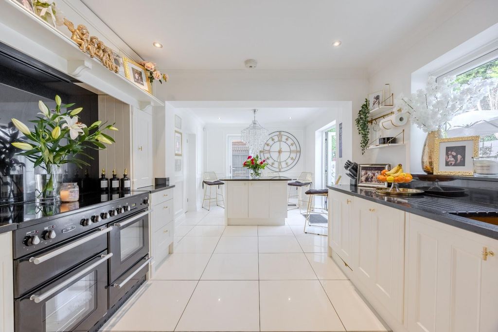 Property photo 2 of 42 Kitchen