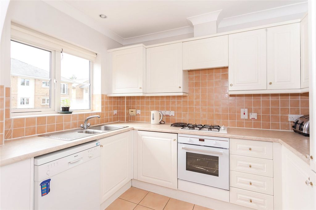 Property photo 2 of 8 2