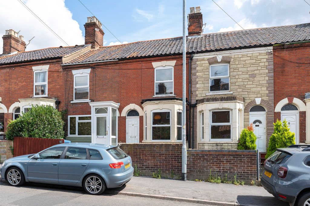 Property photo 1 of 16