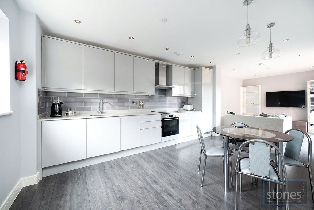 Property photo 3 of 14 Picture No. 05