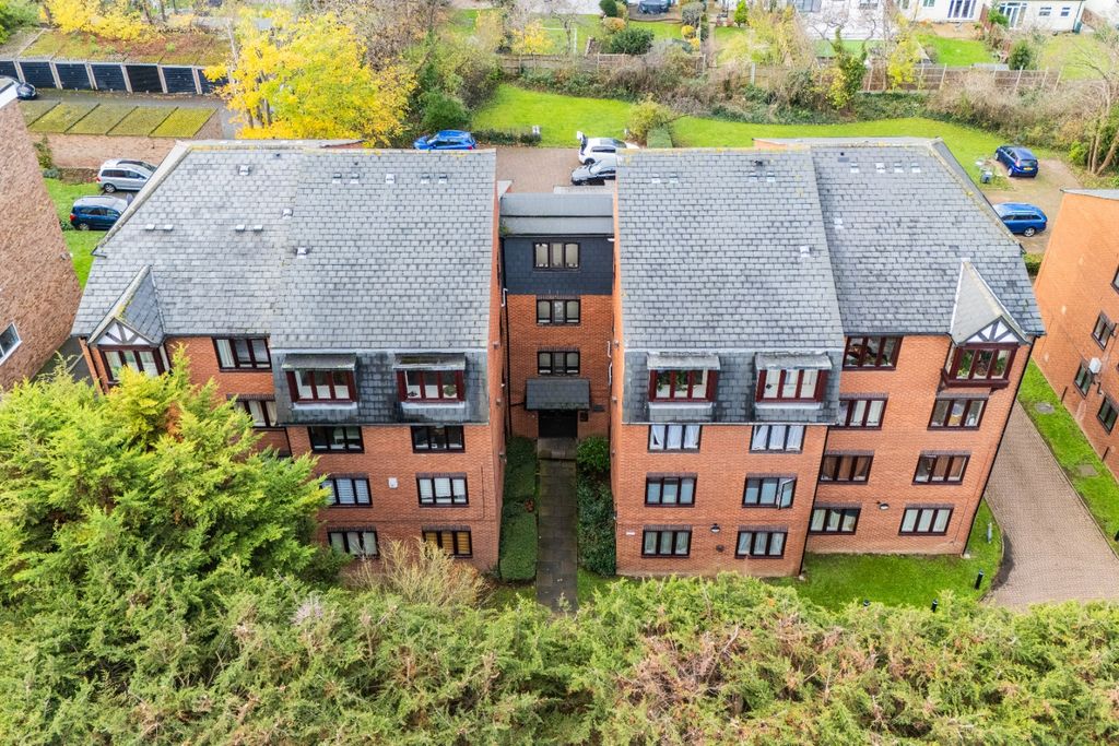 Property photo 1 of 20 4646200