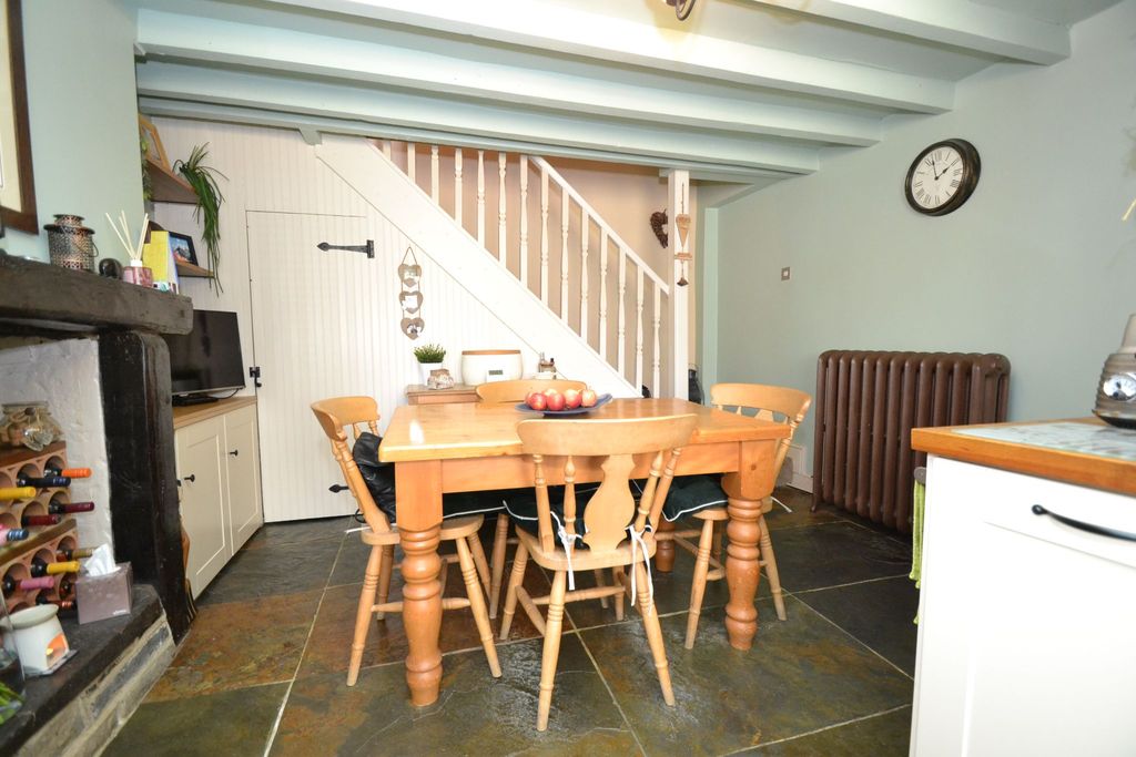 Property photo 3 of 19 Photograph 3
