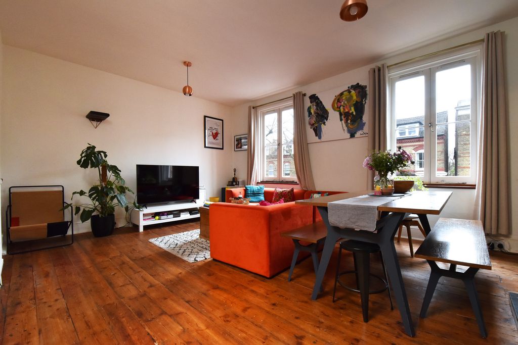 Property photo 3 of 13