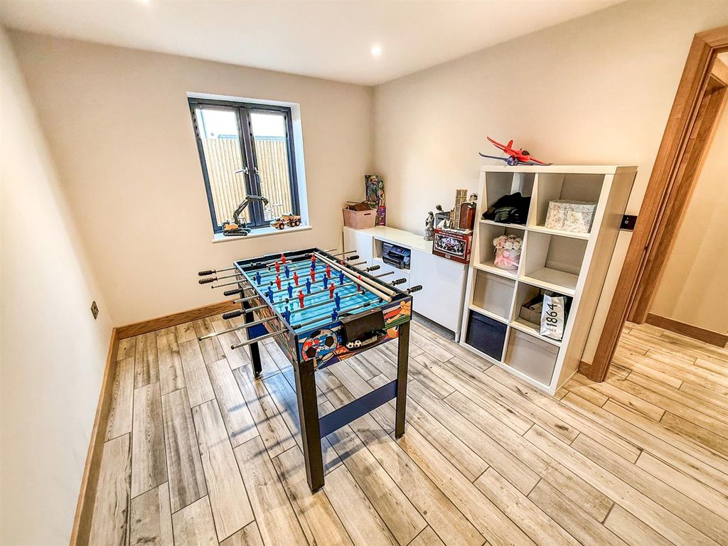 Additional image 5 of 4 bed detached house for salePenson Walls, Off Park Avenue, Oswestry SY11