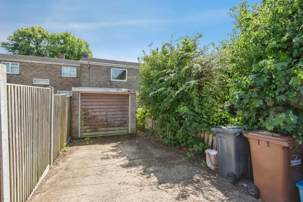 Property photo 1 of 18