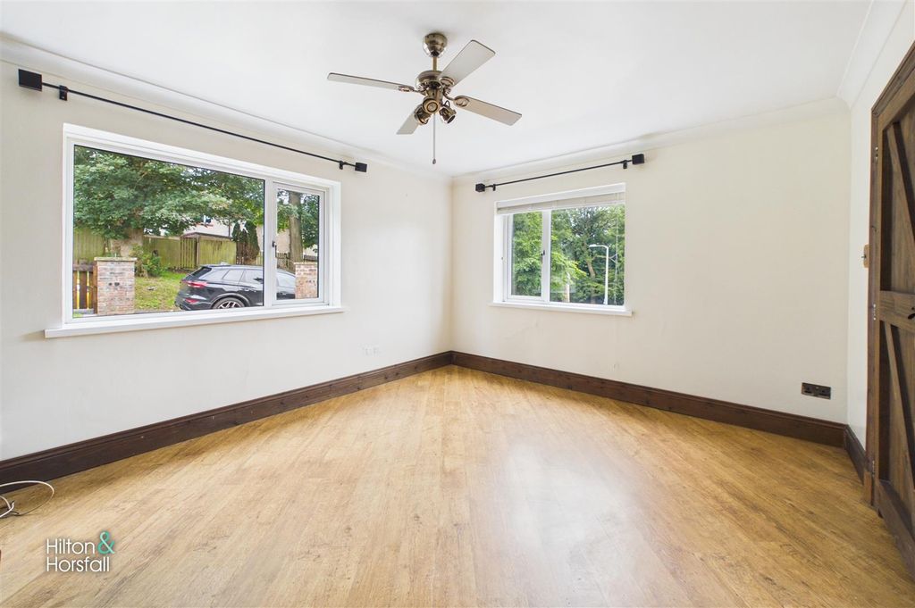 Property photo 3 of 15 Rimington Place