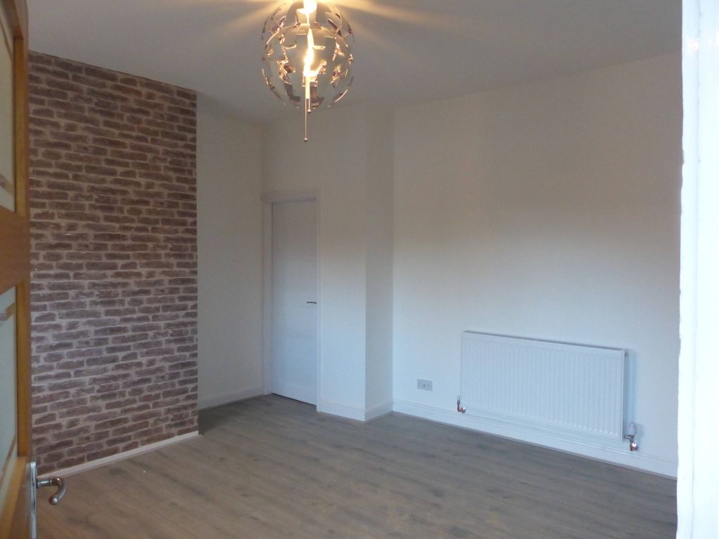 Property photo 2 of 9 Photo