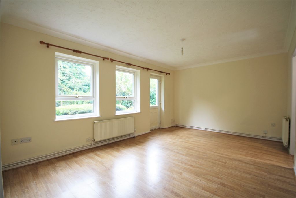 Property photo 2 of 6 Img_8644