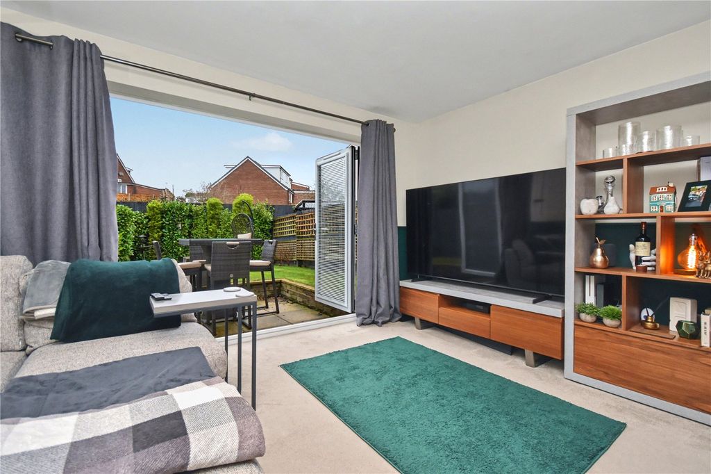 Property photo 3 of 19 Picture No. 08