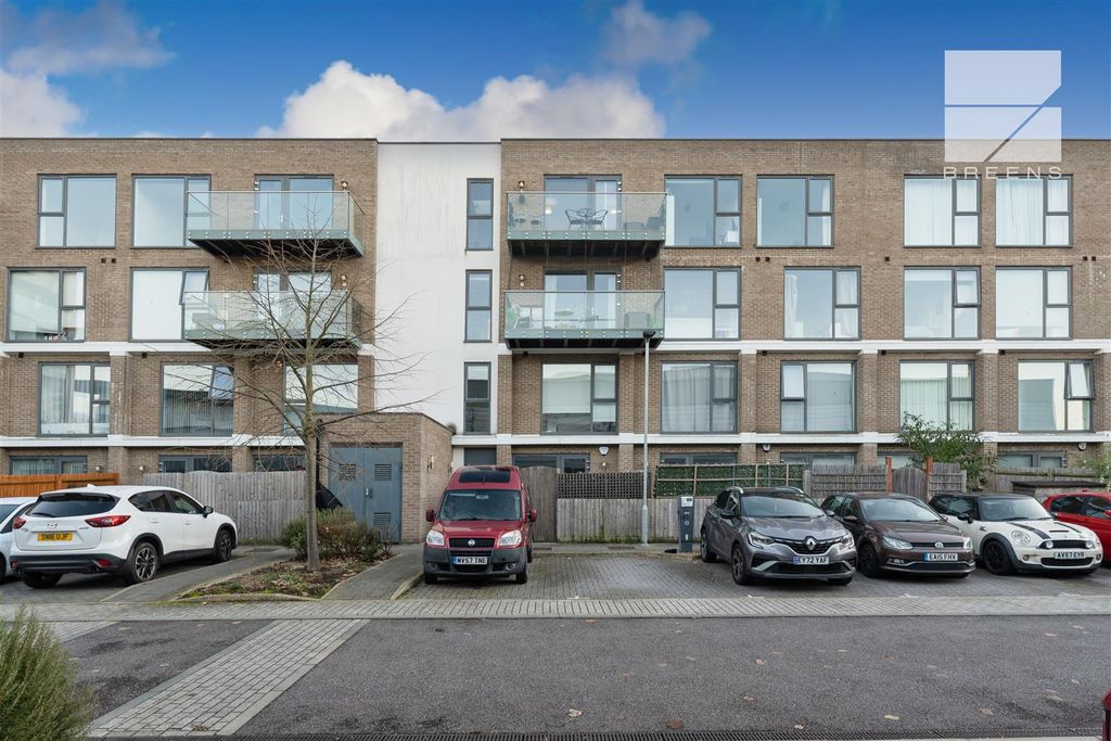 Property photo 1 of 31 Flat 39 Furrow House_0032.Jpg