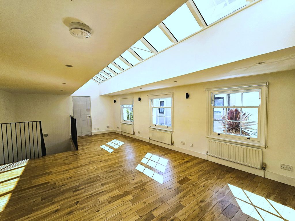 Property photo 2 of 14 Image 1