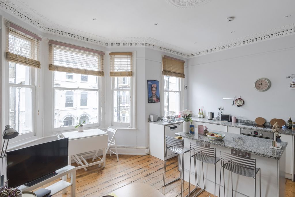 Property photo 2 of 7