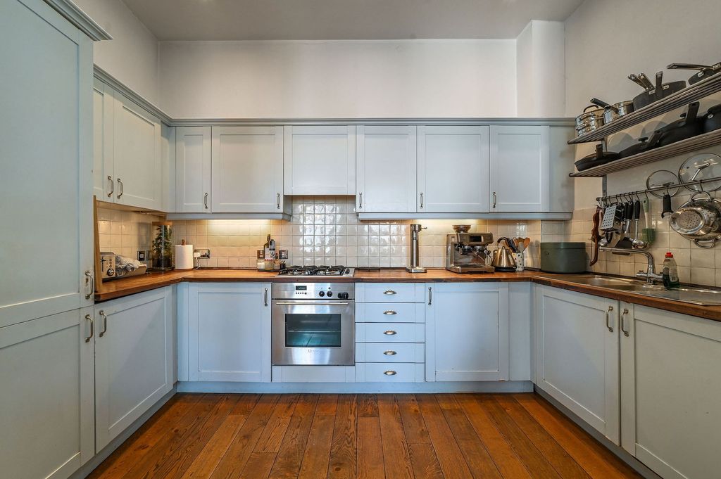 Property photo 3 of 9 King Edwards Road