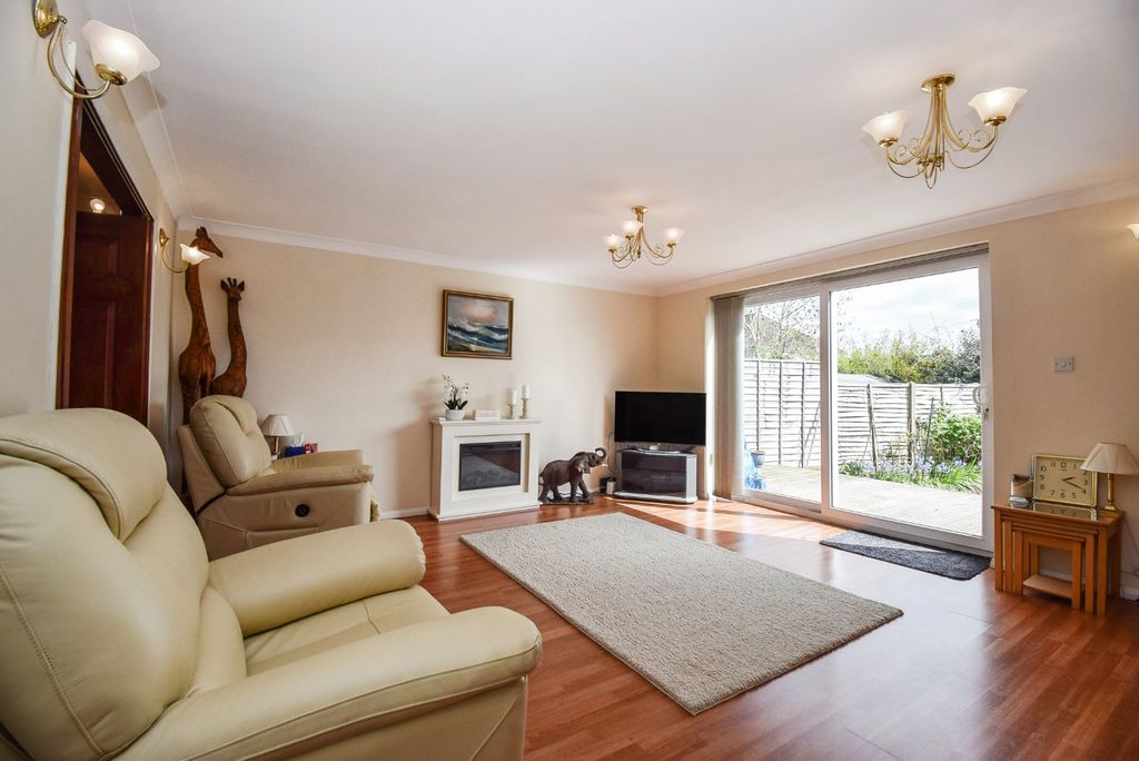 Property photo 2 of 14 Living Room