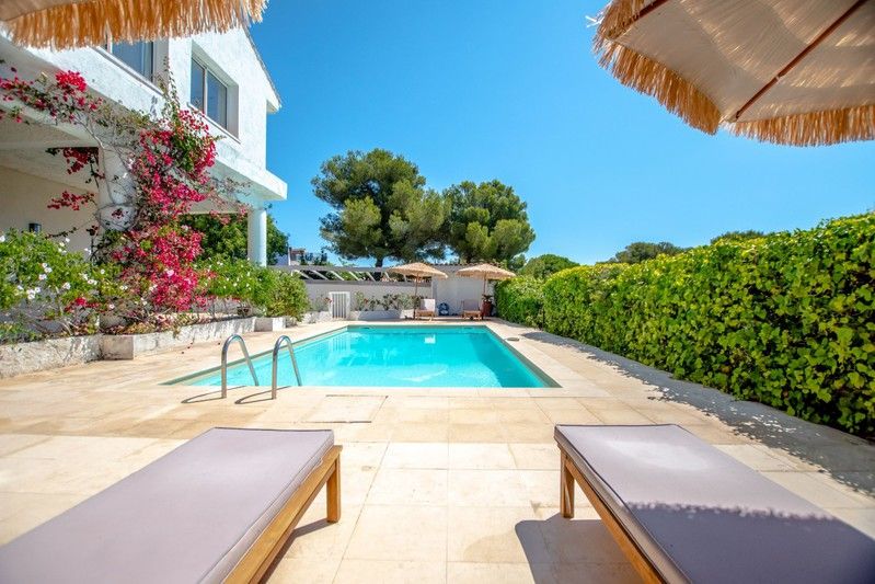 Property photo 2 of 9