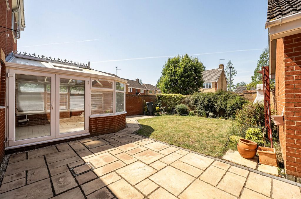 Property photo 2 of 19