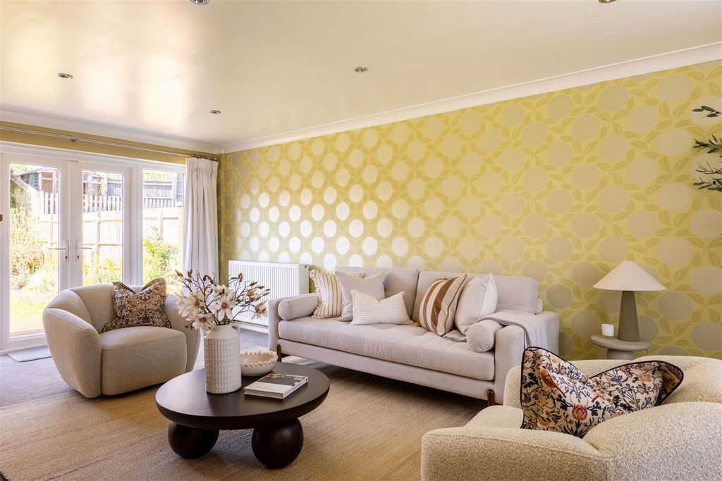 Additional image 5 of 4 bed detached house for saleBeaufort Close, Reigate RH2
