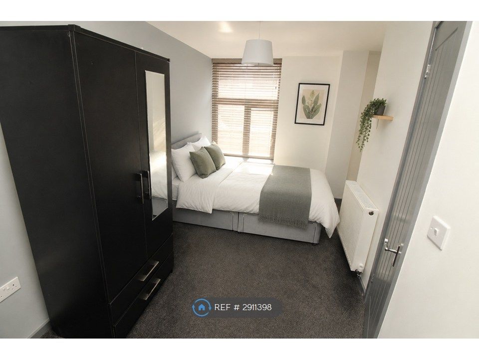 Property photo 1 of 3